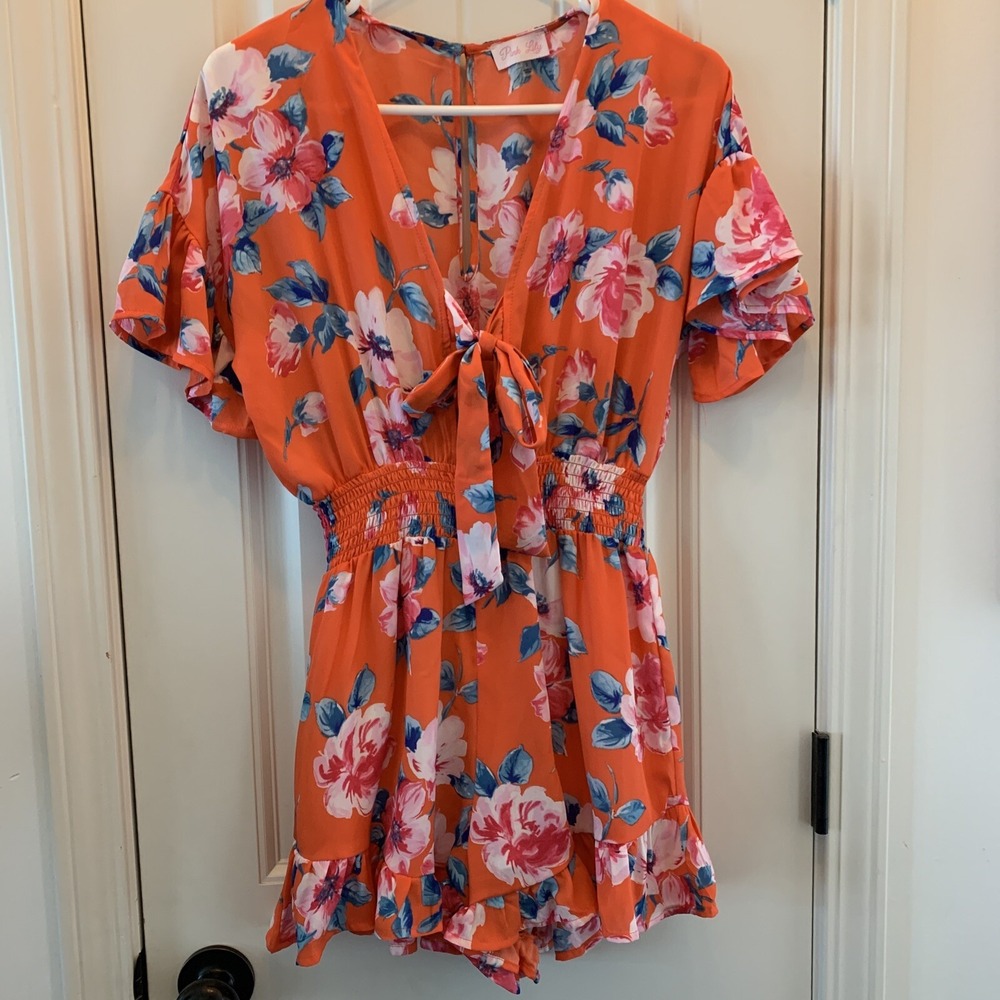 Pink Lily Orange Floral Tie Front Smocked Romper R73605-20 Womens Small